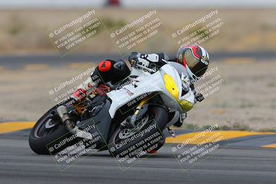 media/Jan-14-2023-SoCal Trackdays (Sat) [[497694156f]]/Turn 4 Set 1 (1020am)/